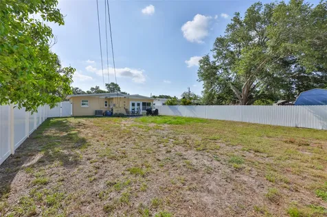 3242 Kingston Street N St Petersburg FL 33713