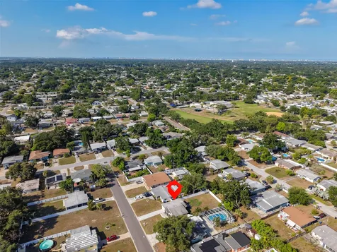 3242 Kingston Street N St Petersburg FL 33713