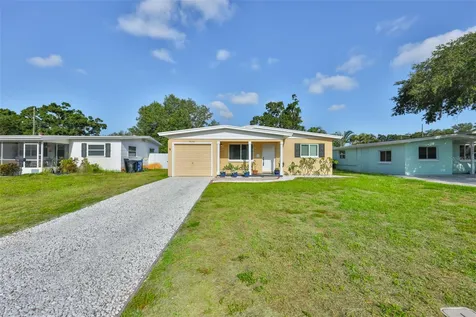 3242 Kingston Street N St Petersburg FL 33713