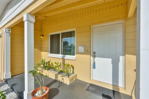 3242 Kingston Street N St Petersburg FL 33713