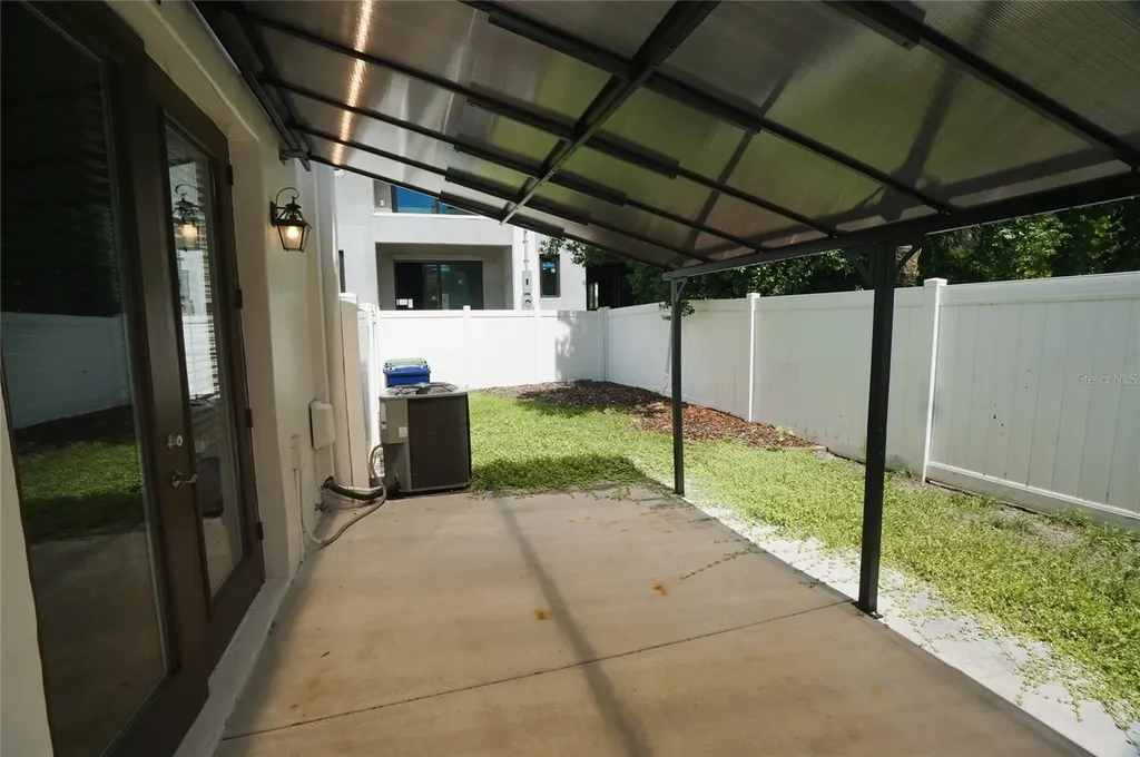 4250 W Carmen Street Tampa FL 33609