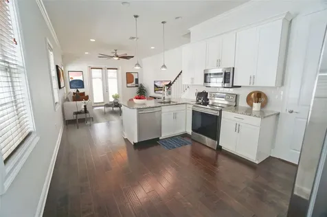 4250 W Carmen Street Tampa FL 33609