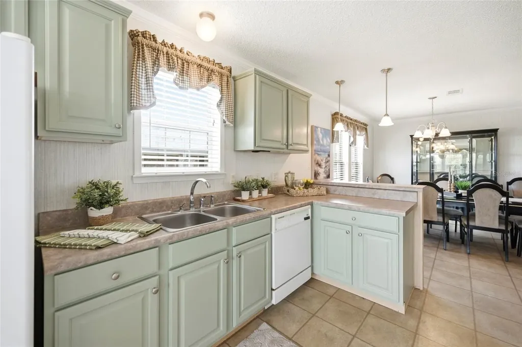 2 Holland Drive Punta Gorda FL 33950