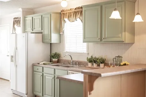 2 Holland Drive Punta Gorda FL 33950