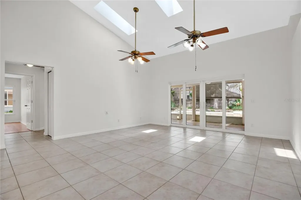 3886 Kingston Oaks Cove Oviedo FL 32765