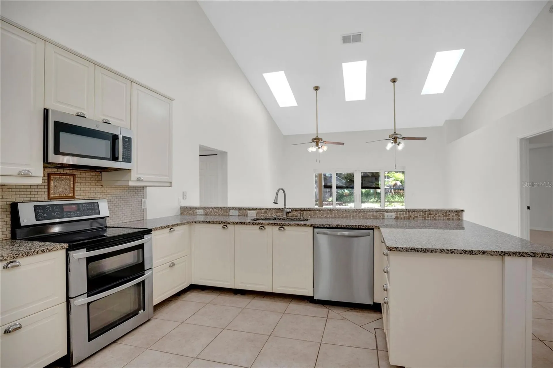 3886 Kingston Oaks Cove Oviedo FL 32765
