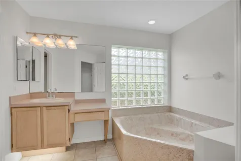 3886 Kingston Oaks Cove Oviedo FL 32765