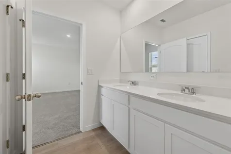 2893 House Finch Road Harmony FL 34773