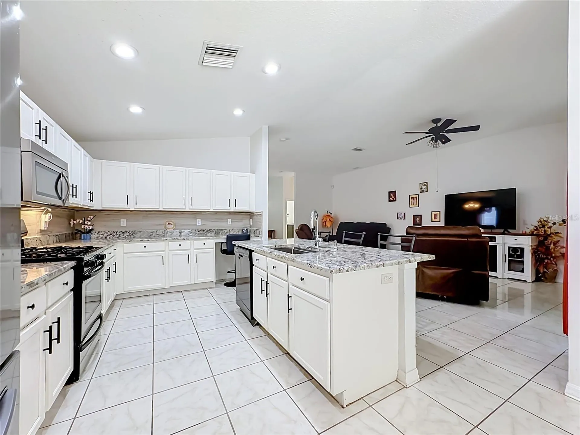 6630 Cambridge Park Drive Apollo Beach FL 33572