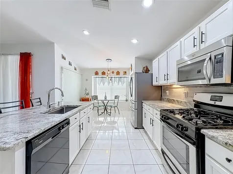 6630 Cambridge Park Drive Apollo Beach FL 33572