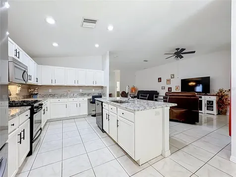 6630 Cambridge Park Drive Apollo Beach FL 33572