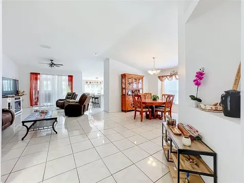 6630 Cambridge Park Drive Apollo Beach FL 33572