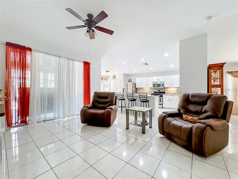 6630 Cambridge Park Drive Apollo Beach FL 33572