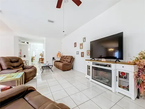6630 Cambridge Park Drive Apollo Beach FL 33572
