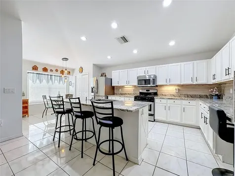 6630 Cambridge Park Drive Apollo Beach FL 33572