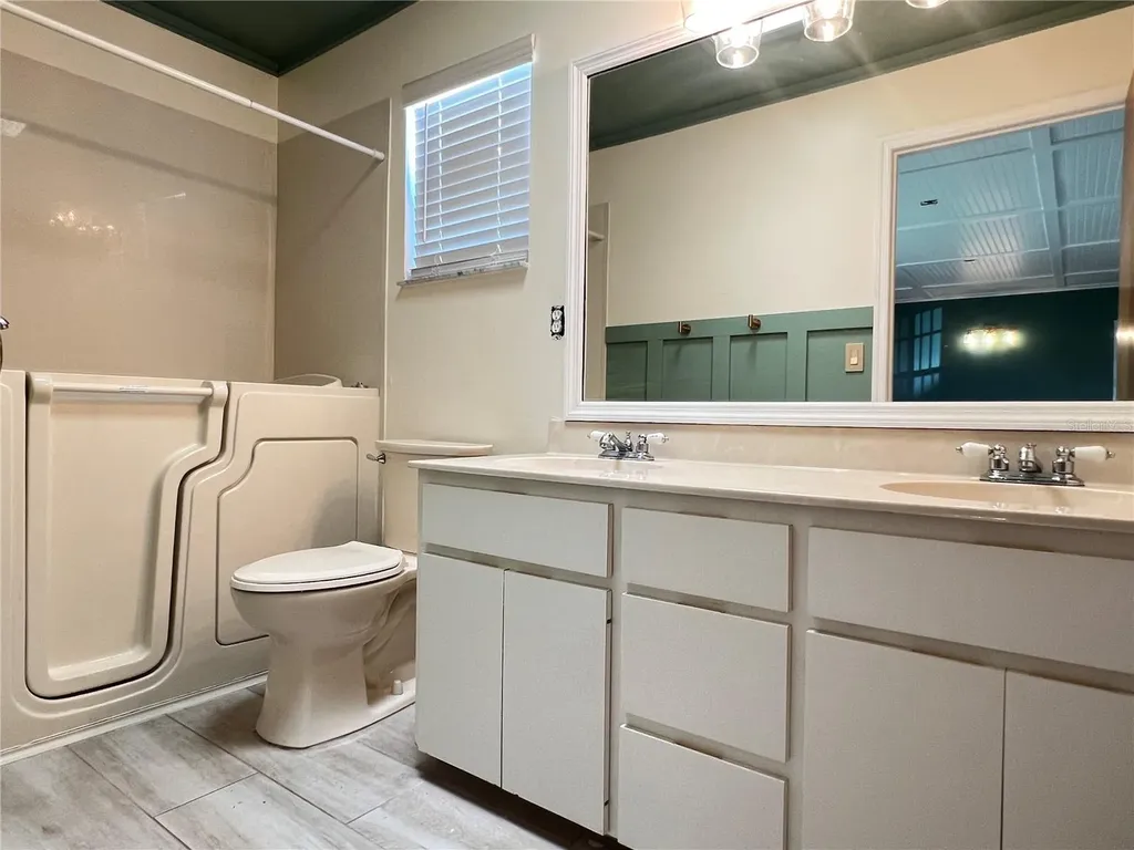 530 Minnow Court Kenansville FL 34739