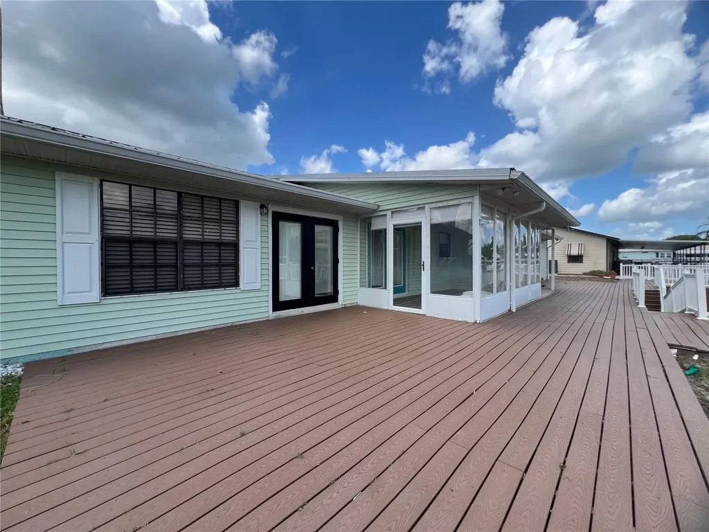 530 Minnow Court Kenansville FL 34739