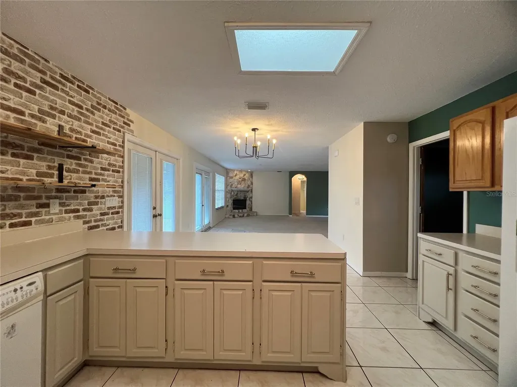 530 Minnow Court Kenansville FL 34739