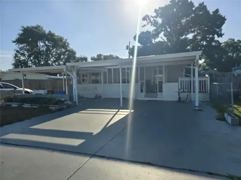 5271 77th Street N St Petersburg FL 33709