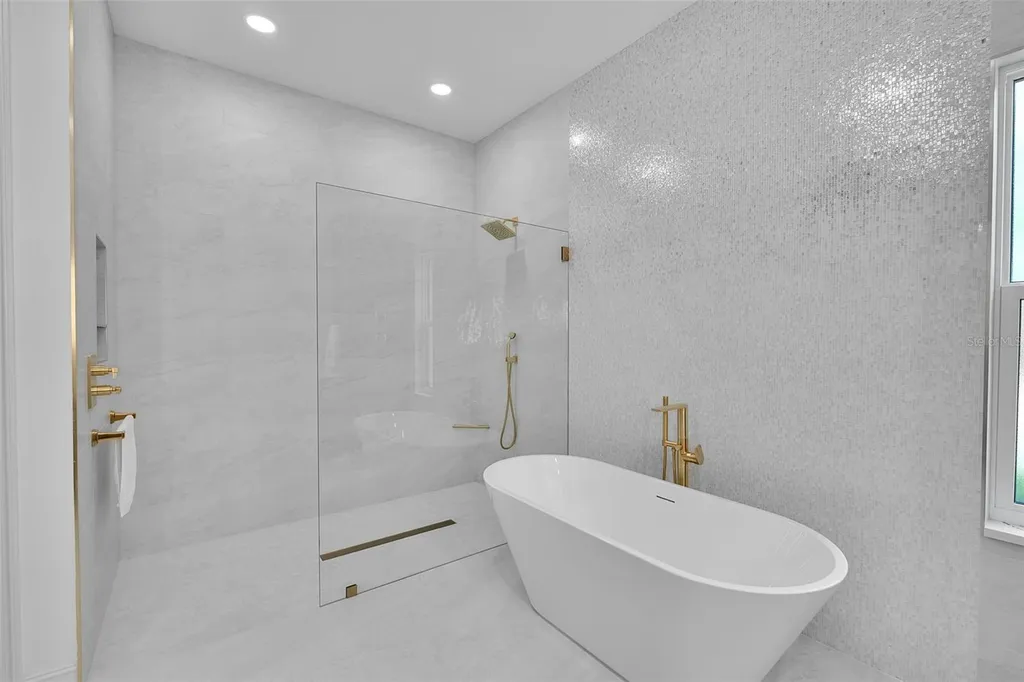 8986 Bloomfield Boulevard Sarasota FL 34238