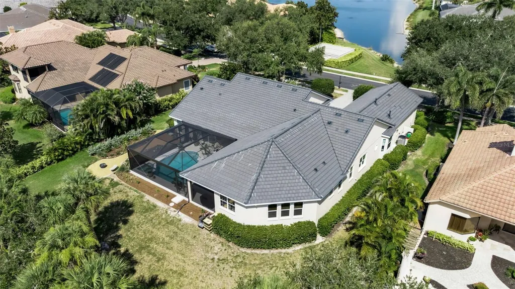 8986 Bloomfield Boulevard Sarasota FL 34238