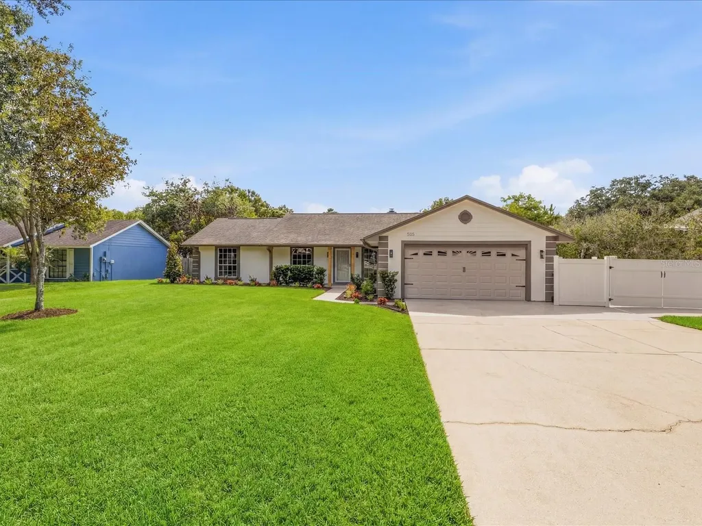 505 Lake Charm Drive Oviedo FL 32765
