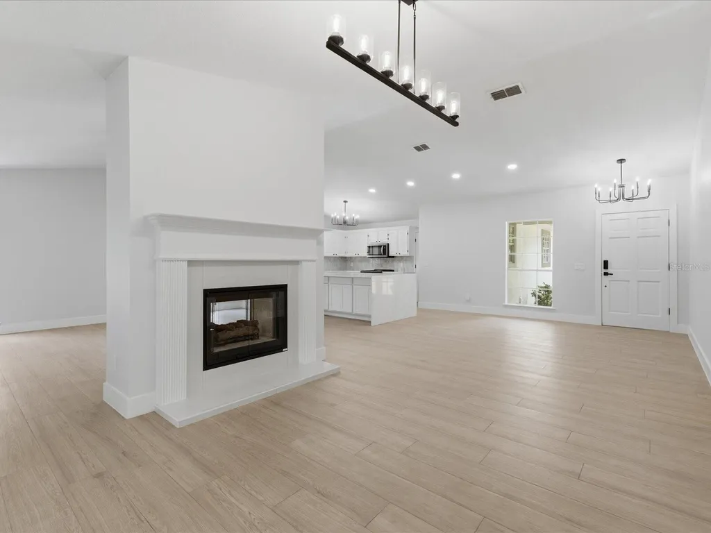 505 Lake Charm Drive Oviedo FL 32765