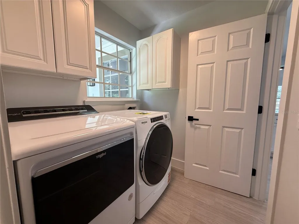 505 Lake Charm Drive Oviedo FL 32765