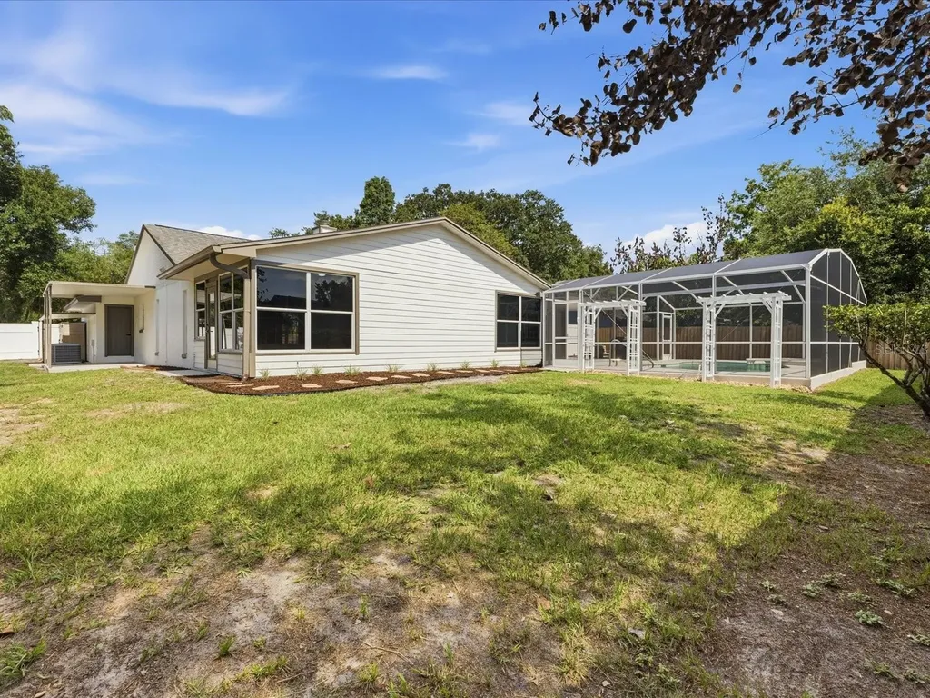 505 Lake Charm Drive Oviedo FL 32765