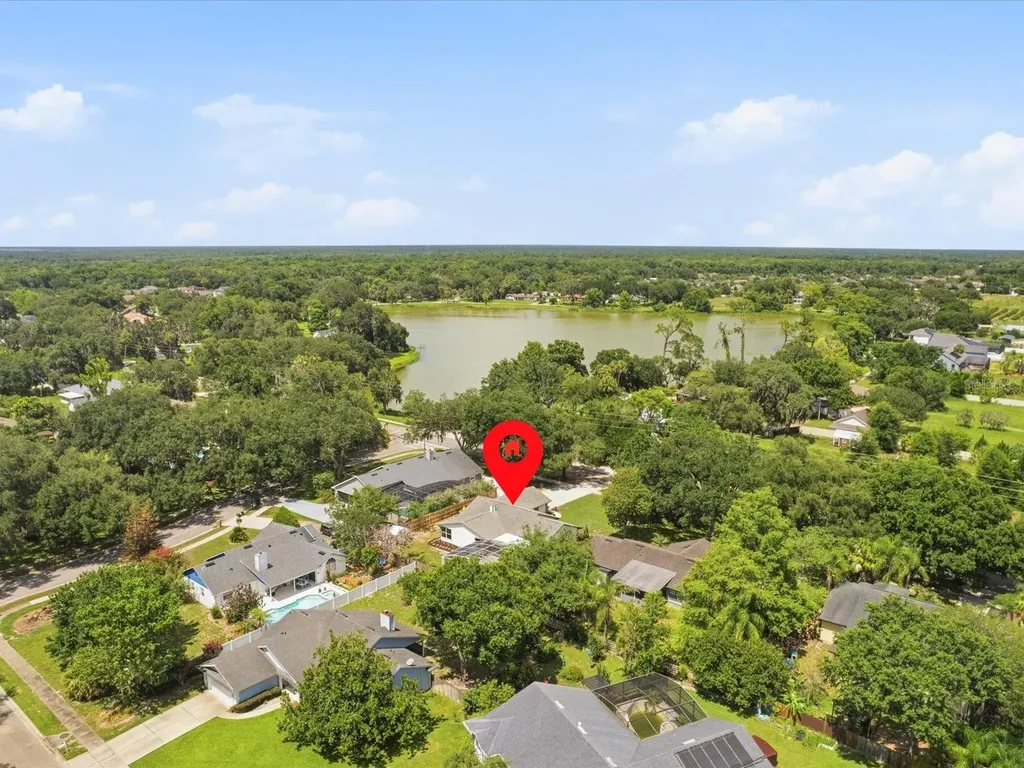 505 Lake Charm Drive Oviedo FL 32765