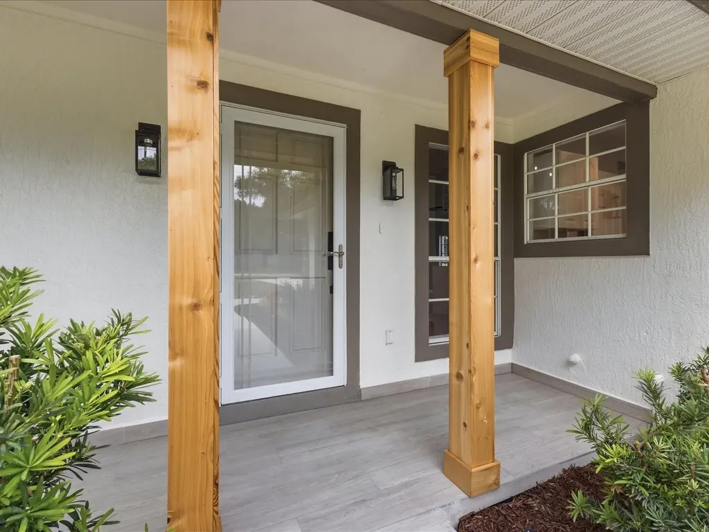 505 Lake Charm Drive Oviedo FL 32765