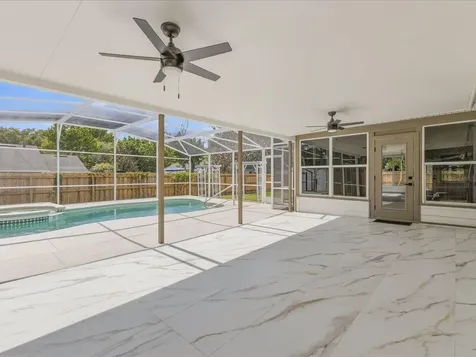 505 Lake Charm Drive Oviedo FL 32765