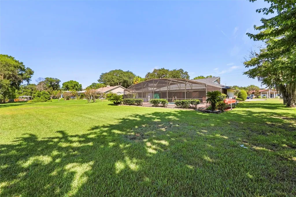 6720 Bay Shore Drive St Cloud FL 34771