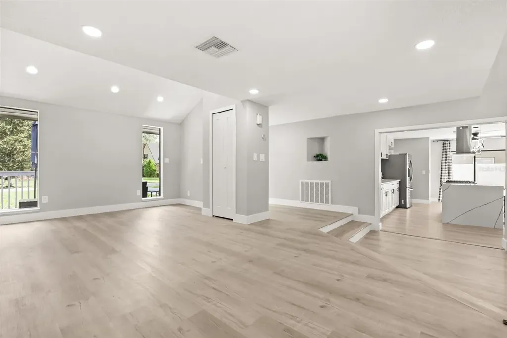 200 Alpine Street Altamonte Springs FL 32701