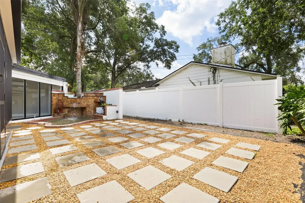 200 Alpine Street Altamonte Springs FL 32701