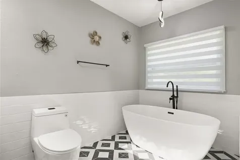 200 Alpine Street Altamonte Springs FL 32701