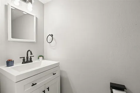 200 Alpine Street Altamonte Springs FL 32701