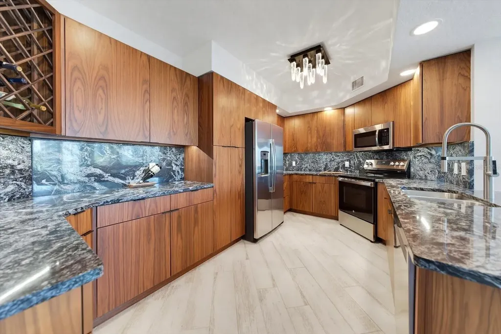 1170 Gulf Boulevard Clearwater Beach FL 33767