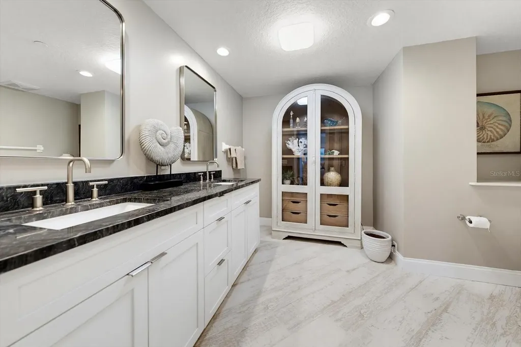 1170 Gulf Boulevard Clearwater Beach FL 33767