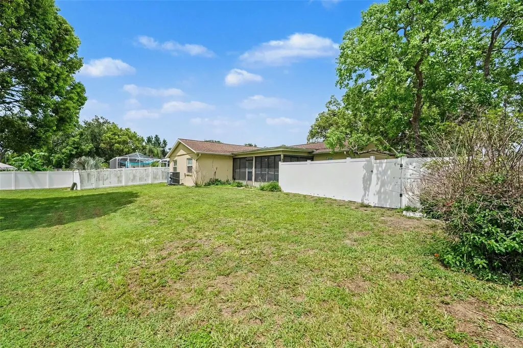 2815 Linden Tree Street Seffner FL 33584