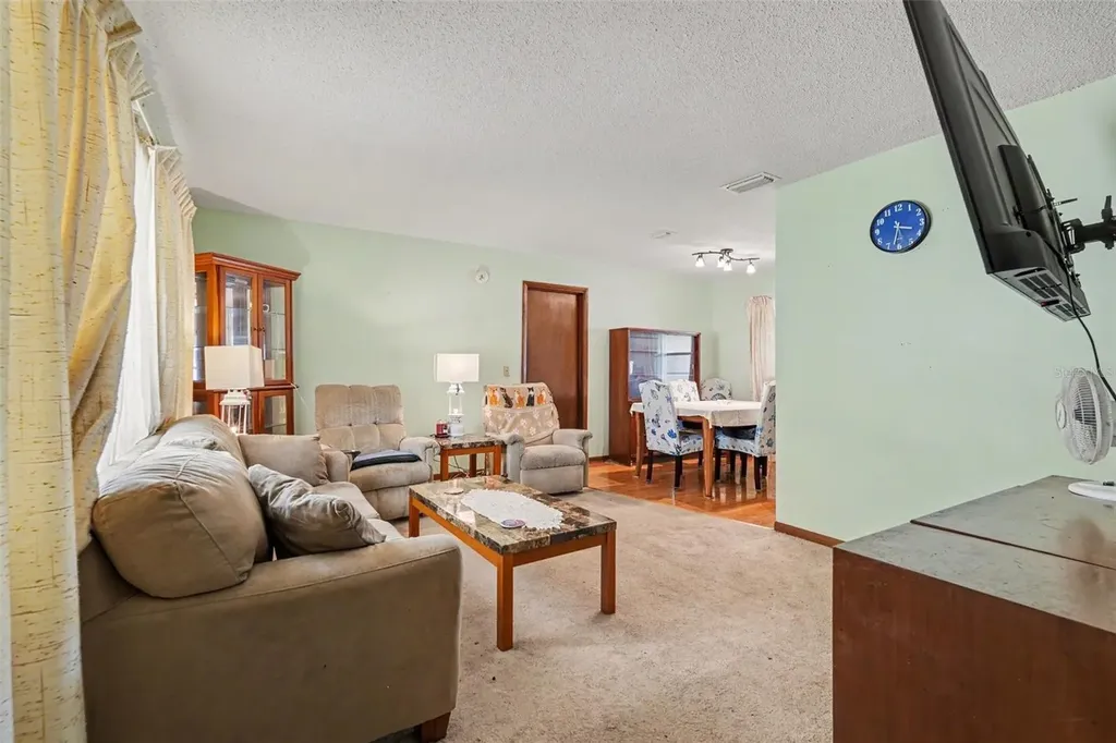 2815 Linden Tree Street Seffner FL 33584