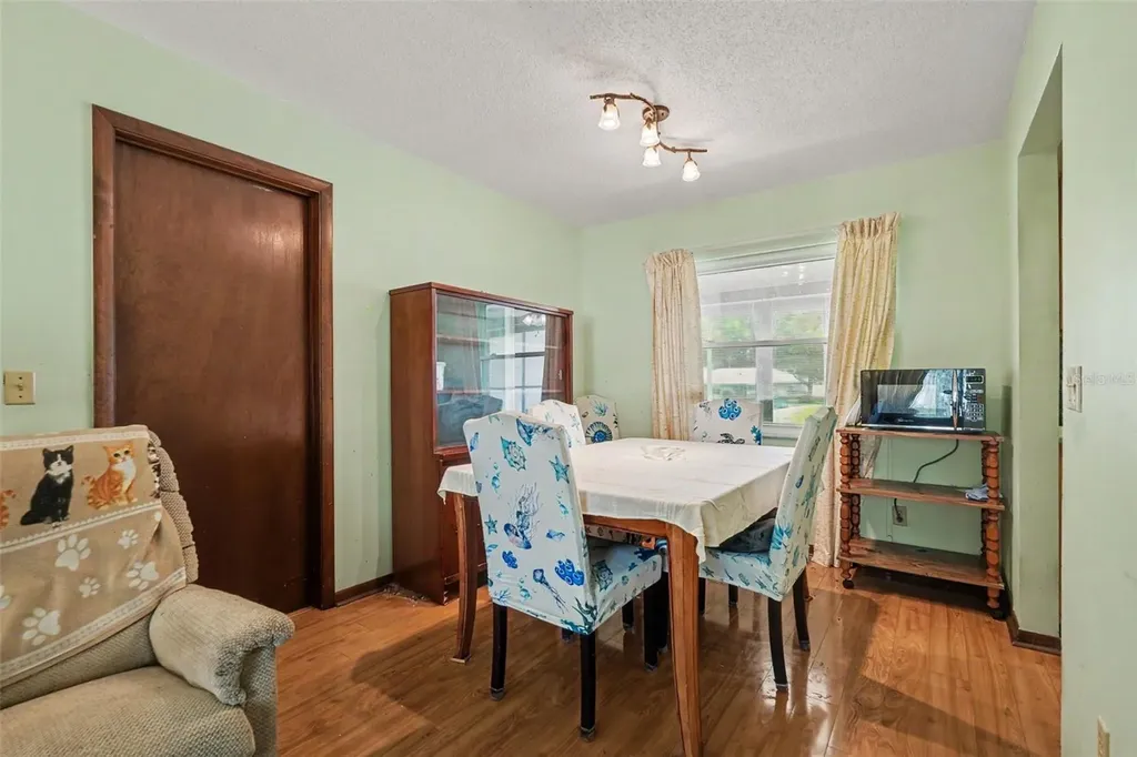 2815 Linden Tree Street Seffner FL 33584