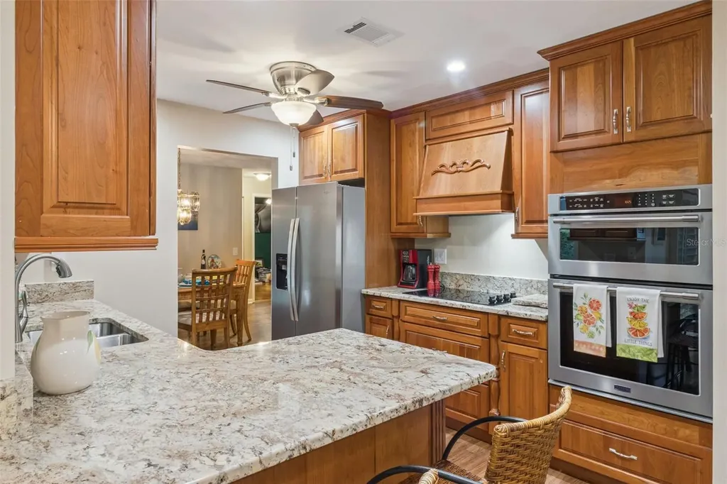 864 Redwood Way Lake Wales FL 33898