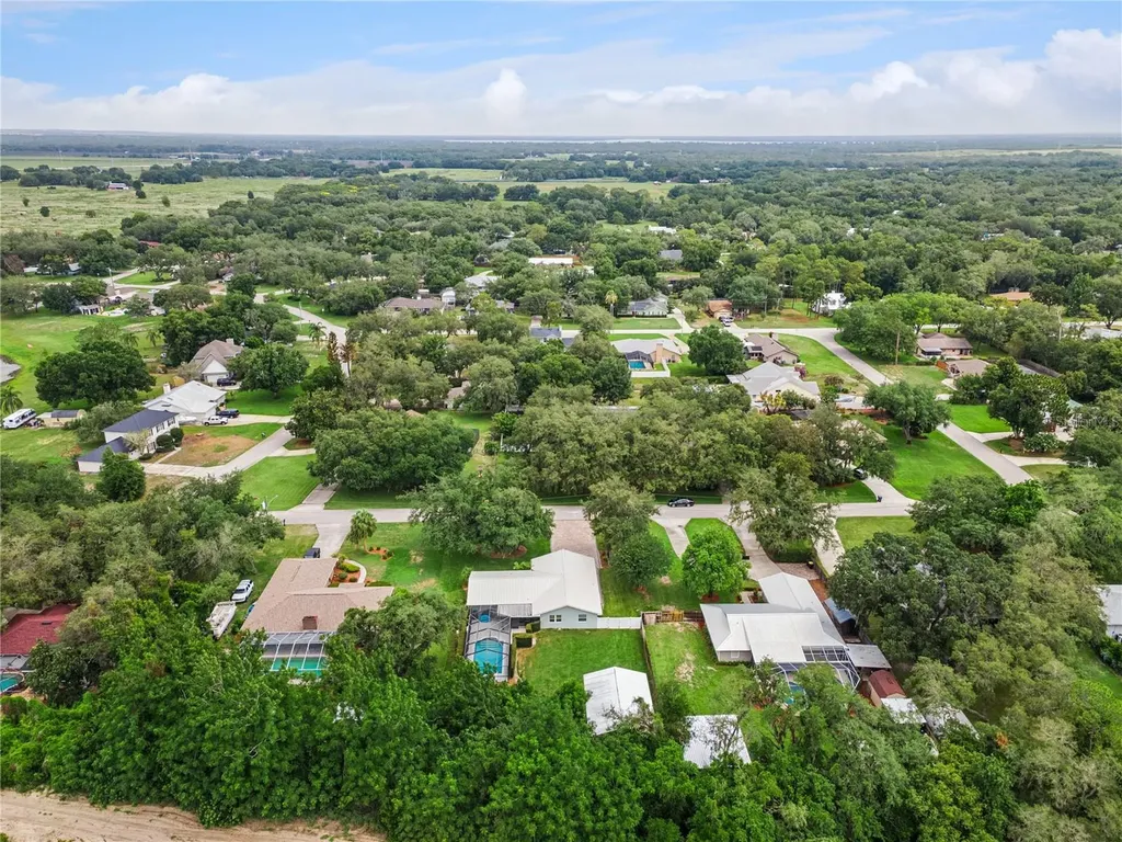 864 Redwood Way Lake Wales FL 33898