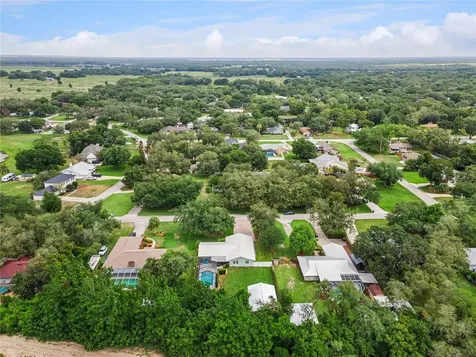 864 Redwood Way Lake Wales FL 33898