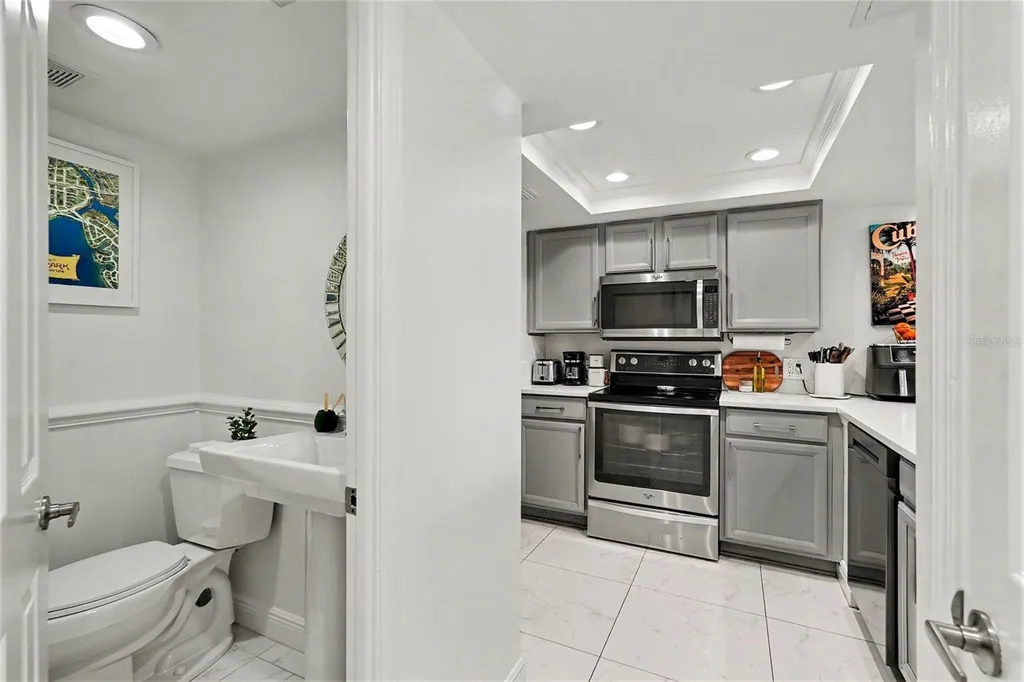 4141 Bayshore Boulevard Tampa FL 33611