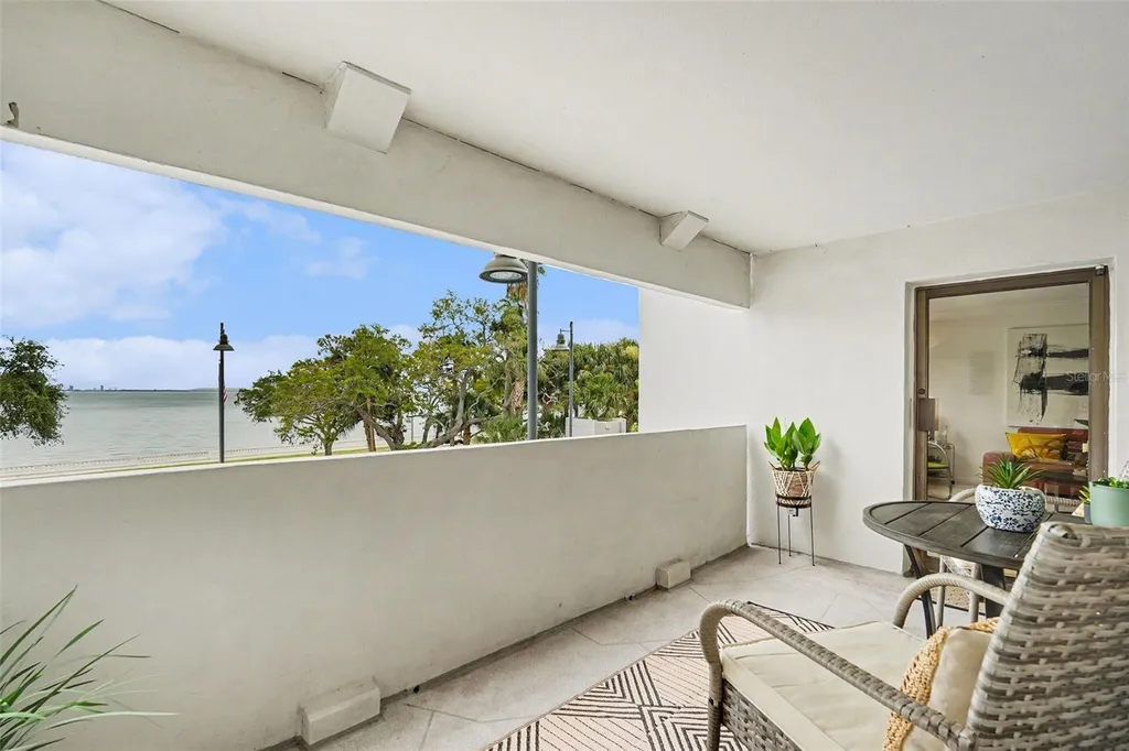 4141 Bayshore Boulevard Tampa FL 33611