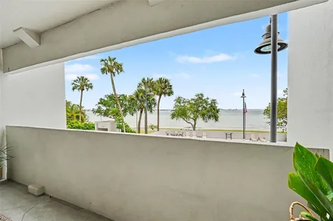4141 Bayshore Boulevard Tampa FL 33611