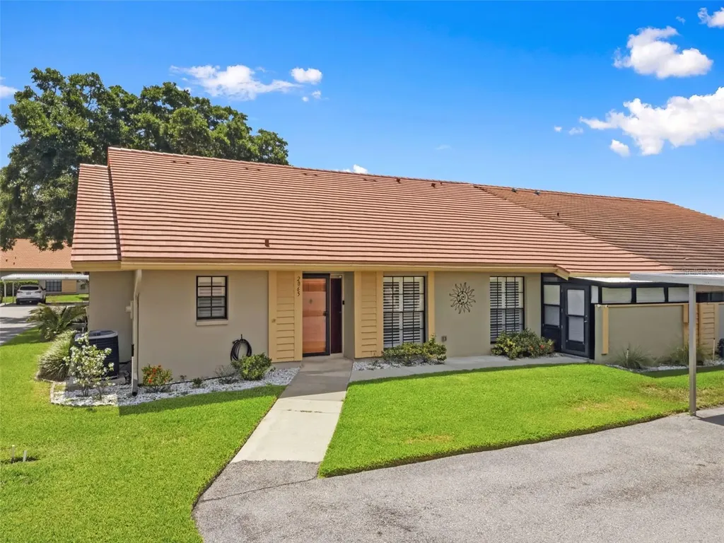 2065 Grove Lane Clearwater FL 33763