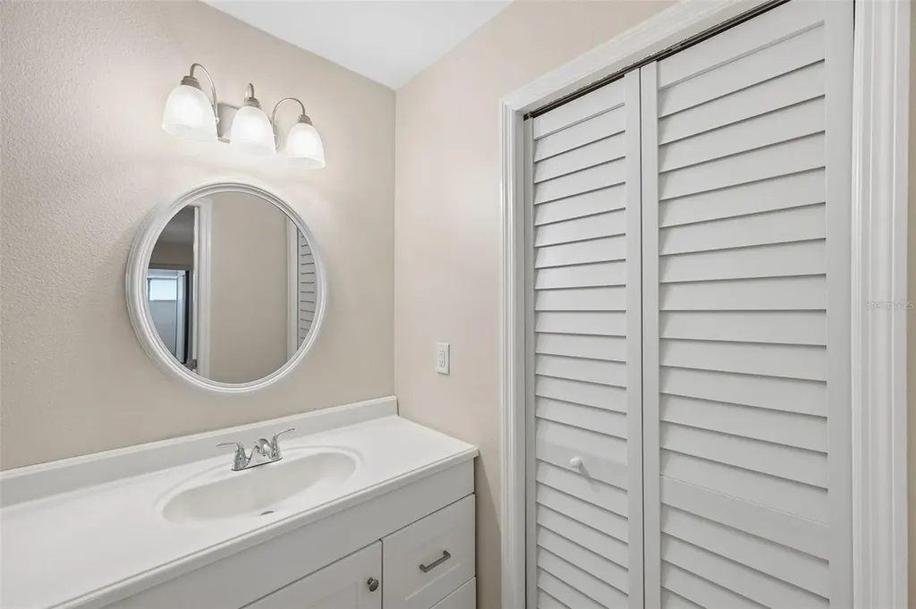 2065 Grove Lane Clearwater FL 33763